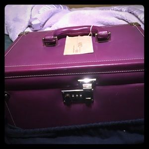 Dooney&Bourke alto train case